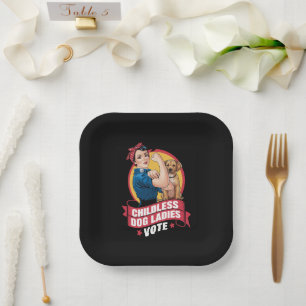 Assiettes En Carton Dames de chats sans enfants votent chien The Rivet