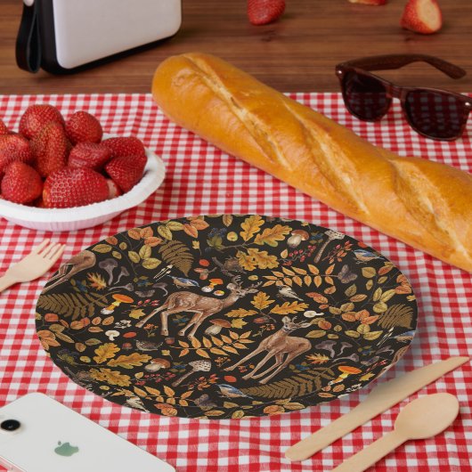 Assiettes En Carton Dans les bois / Cerf d'automne sur noir (Pique-nique)