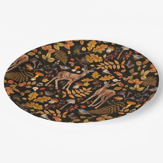 Assiettes En Carton Dans les bois / Cerf d'automne sur noir (Angle)