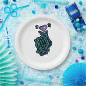 Assiettes En Carton De Belles Mains De Squelette Avec Un Signal Coeur  (Fête)