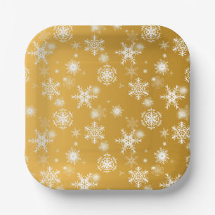 Assiettes En Carton Des flocons de neige blancs ajourés.