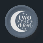 Assiettes En Carton Deux La Lune<br><div class="desc">Un design "deux fois la lune" avec un arrière - plan de marine - parfait pour votre petit lune thème 2e anniversaire! Dans cette conception,  vous pouvez modifier la couleur de l'arrière - plan et l'élément de typographie de lune.</div>