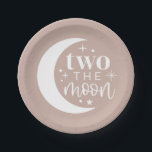 Assiettes En Carton Deux Plaques Papier Lune<br><div class="desc">Un design "deux fois la lune" avec un arrière - plan rose vif - parfait pour votre petit lune thème 2e anniversaire! Dans cette conception,  vous pouvez modifier la couleur de l'arrière - plan et l'élément de typographie de lune.</div>