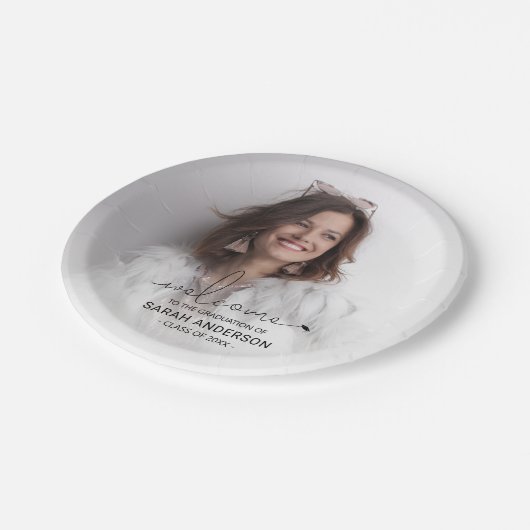 Assiettes En Carton Diplôme photo moderne (Angle)