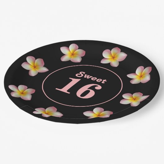 Assiettes En Carton Doux 16 & Fleurs roses sur Plaques de papier noir (Angle)