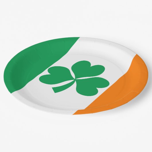 Assiettes En Carton Drapeau de l'Irlande Shamrock (Angle)