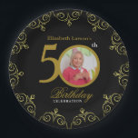 Assiettes En Carton Elégant Black and Gold 50th Birthday Invitation<br><div class="desc">Faites de la célébration du 50e anniversaire de votre bien-aimé une occasion spéciale avec cette invitation élégante et moderne. Le design sophistiqué des couleurs noir et or, combiné à une calligraphie et une typographie élégantes, crée un design simple et élégant qui est parfait pour toute surprise de 50ème fête ou...</div>