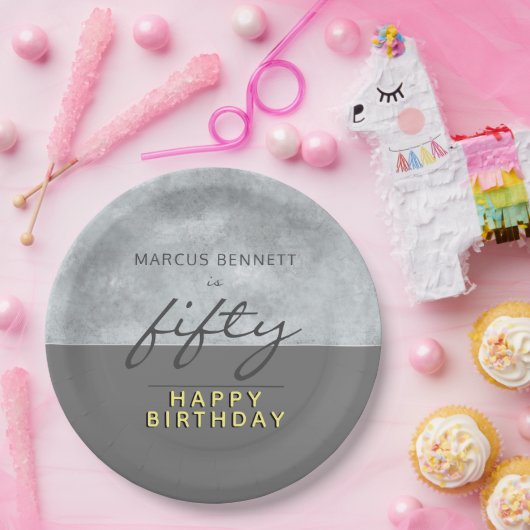 Assiettes En Carton Élégant Gris Script Homme 50e fête d'anniversaire (Fête)