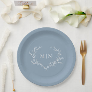 Assiettes En Carton Élégant Mariage bleu Dusty Monogram Wreath