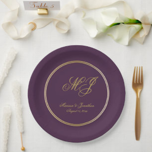 Assiettes En Carton Élégant Plum violet or Monogramme Mariage de scrip