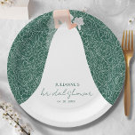 Assiettes En Carton Élégante mariée sur la Fête des mariées verte Emer<br><div class="desc">Une mariée dans sa robe mariage sur une rose blanche sur un arrière - plan vert émeraude (ou toute couleur),  fait un bel ajout à votre décor de douche nuptiale. CORRESPONDRE des articles dans notre magasin.</div>