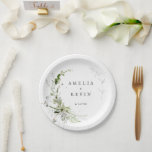 Assiettes En Carton Elégante Terre verte Noms personnalisés Date<br><div class="desc">Entièrement personnalisable,  cette élégante décoration présente une délicate aquarelle verte qui encadre vos détails. Parfait pour tout événement magnifique. Cela fait partie de ma collection intitulée "Terre de verdure". Merci pour votre soutien et l'intérêt dans mon design,  et assurez-vous de visiter ma boutique pour voir plus.</div>