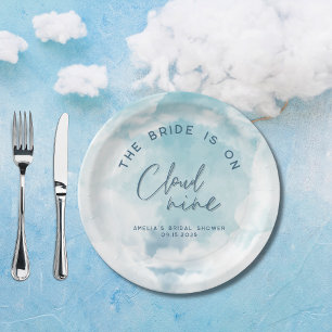 Assiettes En Carton Elle est sur le nuage 9 Elégante Fête des mariées