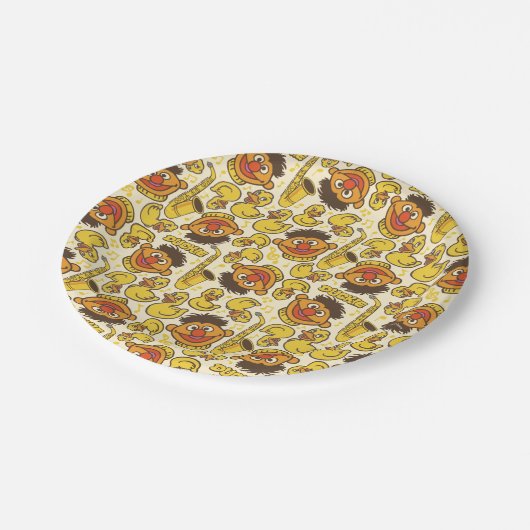 Assiettes En Carton Ernie et le Motif en caoutchouc Duckie (Angle)