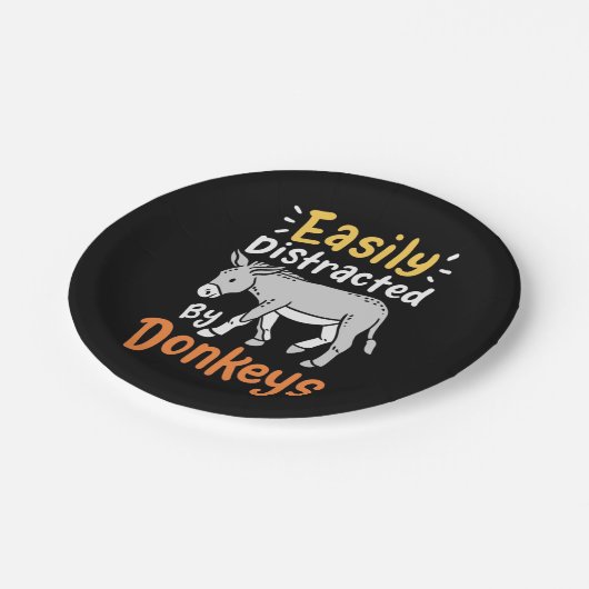 Assiettes En Carton Facilement Distrait Par Les Ânes (Angle)