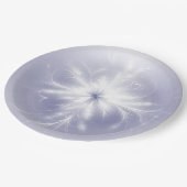 Assiettes En Carton Faux De Neige Blanc Fraîche Sur Violet (Angle)