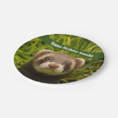 Assiettes En Carton Ferret Brown dans l'herbe Joyeux anniversaire (Angle)
