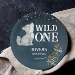 Assiettes En Carton Fête d'anniversaire à thème petit loup sauvage un<br><div class="desc">Fête d'anniversaire à thème de petit loup sauvage une plaque de papier personnalisée,  mignonette loup hurlant pup sombre étoile arrière - plan de nuit.</div>
