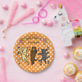 Assiettes En Carton Fête d'anniversaire de danse heureuse de trio de (Fête)