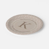 Assiettes En Carton Fête de Noël rustique Monogramme beige (Angle)