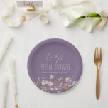 Assiettes En Carton Fête des mariées Boho Fleur sauvage Violet En Fleu<br><div class="desc">Célébrez votre douche nuptiale avec une touche de beauté bohème avec nos serviettes de Fête des mariées Fleur sauvage Boho. Ces assiettes de haute qualité présentent un design fleur sauvage époustouflant qui apportera une touche de fantaisie et d'élégance à votre événement spécial. Le matériau doux et absorbant est parfait pour...</div>