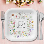 Assiettes En Carton Fête des mariées fleur sauvage<br><div class="desc">Les élégantes plaques de papier carré de douche nuptiale sont dotées d'une élégante bordure fleur sauvage aquarelle et de vos détails en lettrage chic. CORRESPONDANCE d'objets dans notre collection.</div>