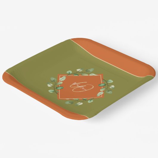 Assiettes En Carton Feuilles automnales orange et vert monogramme (Angulaire)