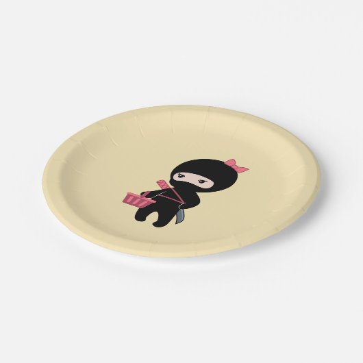 Assiettes En Carton Fille Ninja de Shopping sur Fond Jaune (Angle)