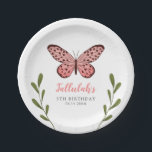 Assiettes En Carton Filles Whimsical Fête des papillons<br><div class="desc">La plaque de papier de la fête d'anniversaire du thème papillon mignonne illustrant un papillon rose. Idéal pour une fête de printemps ou d'été.</div>