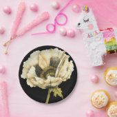 Assiettes En Carton Fleur de pavot à crème sur Arrière - plan noir (Fête)