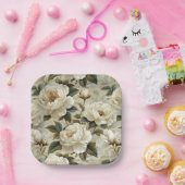 Assiettes En Carton Fleurs blanches sur un arrière - plan crème. (Fête)