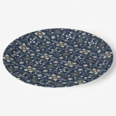 Assiettes En Carton Fleurs nordiques blanches et or sur arrière - plan (Angle)