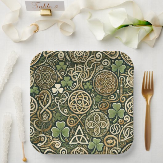 Assiettes En Carton Floraison Celtique (Mariage)