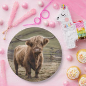 Assiettes En Carton **"Furry Majesty : The Woolly Brown Highland Cow"* (Fête)