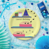 Assiettes En Carton Gâteaux d'anniversaire en attente d'être congelés (Fête)