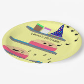 Assiettes En Carton Gâteaux d'anniversaire en attente d'être congelés (Angle)