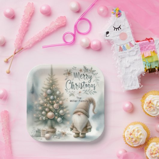 Assiettes En Carton Gnome et arbre de Noël Whimsical personnalisées (Fête)