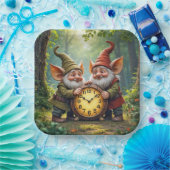 Assiettes En Carton Gnomes Forestiers Avec Ancienne Horloge (Fête)