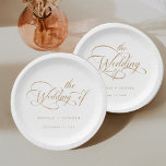Assiettes En Carton Gold Romantic Classy Mariage de calligraphie<br><div class="desc">Plaque de papier mariage simple or et blanc présente une calligraphie tourbillonnant élégante et romantique avec vos noms. Pour une personnalisation plus avancée de cette conception,  cliquez sur le BOUTON OUTIL DESIGN BLEU ci-dessus !</div>