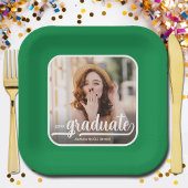 Assiettes En Carton Graduate Photo Bold Script Green Graduation