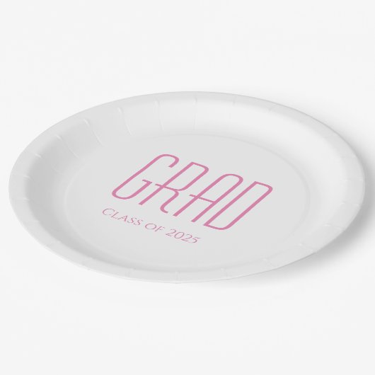 Assiettes En Carton Graduation Party Class of 2025 Pink Typography (Angle)