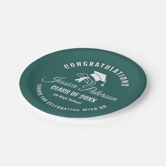 Assiettes En Carton Green Elegant Graduation Party Nom personnalisé (Angle)