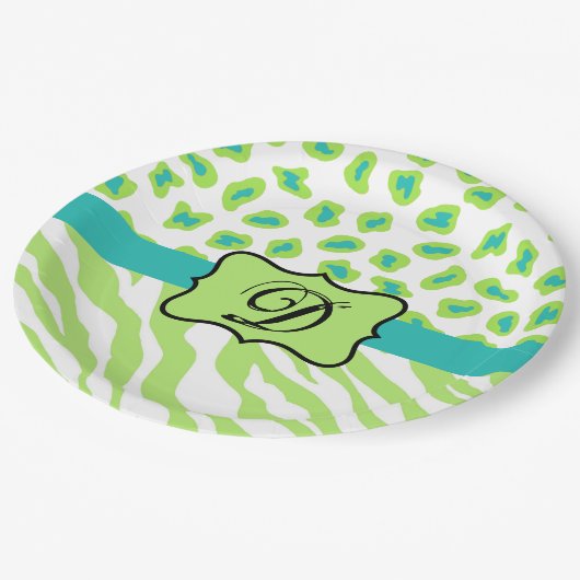 Assiettes En Carton Green White Zebra Leopard Skin Monogram (Angle)