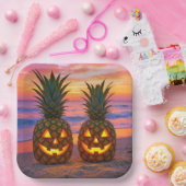Assiettes En Carton Halloween Pineapple Jack-o-lanterns On a Beach (Fête)