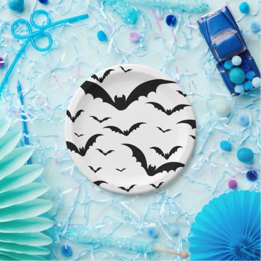 Assiettes En Carton Hallween party. Souris à feuilles, chauve-souris. (Fête)