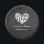 Assiettes En Carton Hanging Heart Tree Chalkboard Mariage Collection<br><div class="desc">Ces assiettes en papier mariage sont ornées d'un arbre romantique suspendu, et bientôt mari et femme, sculpté en forme de coeur. L'arrière - plan de l'effet tableau noir rend ces plaques de papier parfaites pour tout couple qui planifie un mariage moderne chic. Ces plaques en papier peuvent facilement être customisées...</div>