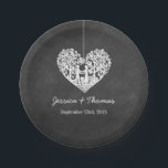Assiettes En Carton Hanging Heart Tree Chalkboard Mariage Collection<br><div class="desc">Ces assiettes en papier mariage sont ornées d'un arbre romantique suspendu, et bientôt mari et femme, sculpté en forme de coeur. L'arrière - plan de l'effet tableau noir rend ces plaques de papier parfaites pour tout couple qui planifie un mariage moderne chic. Ces plaques en papier peuvent facilement être customisées...</div>