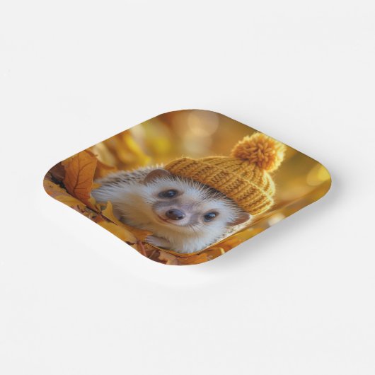 Assiettes En Carton Hérisson Dans Les Feuilles Automnes (Angulaire)