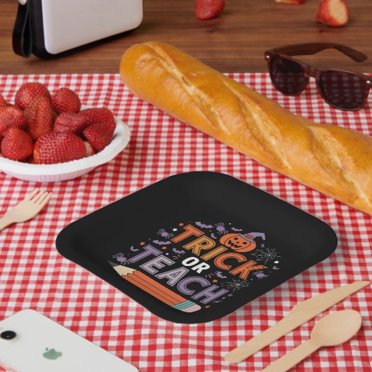 Assiettes En Carton Ils mangent des chiens, des chats et des animaux d (Pique-nique)