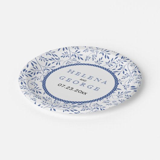 Assiettes En Carton Indigo bleu feuille motif moderne mariage floral (Angle)